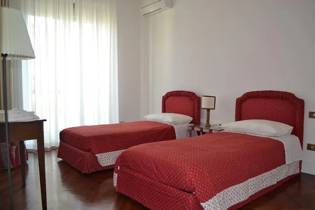 Mascagni Central Apartment 2 Milan