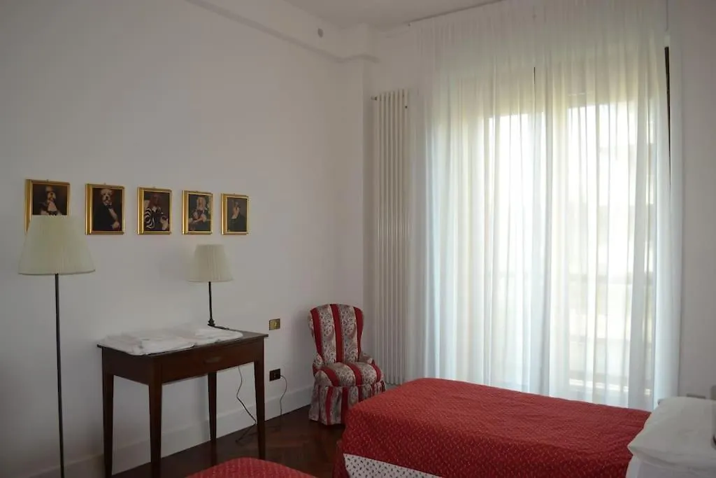 Mascagni Central Apartment 2 Milan