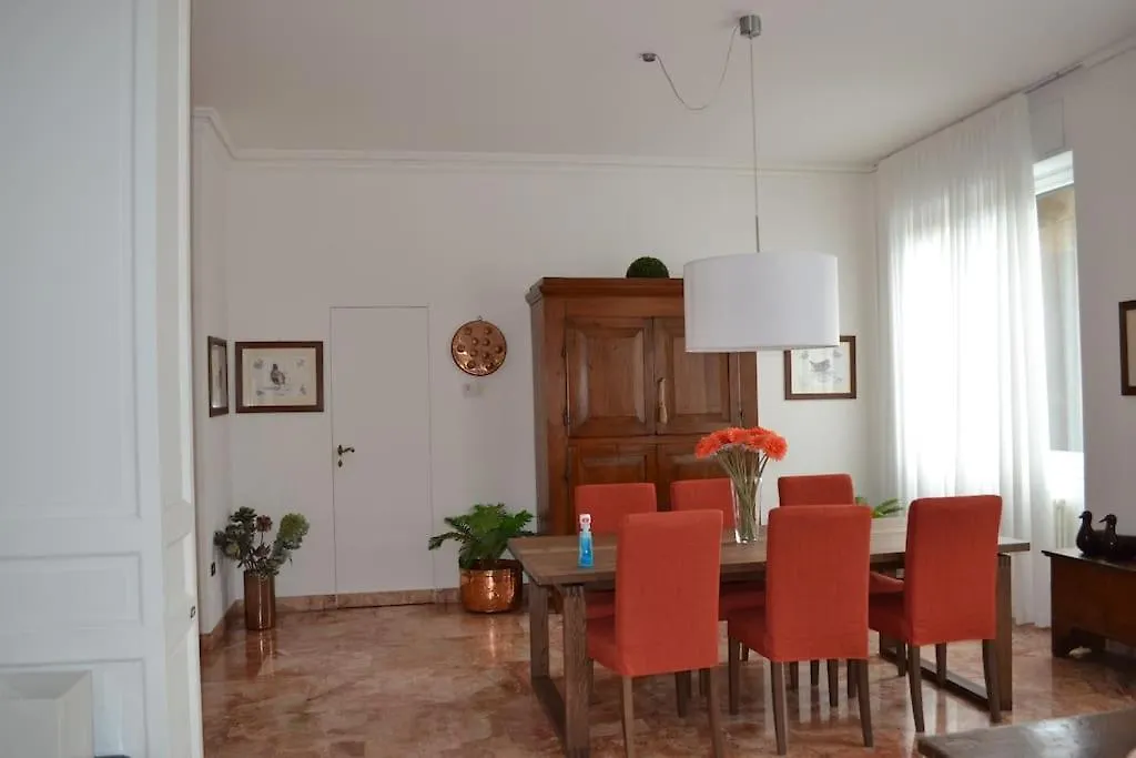 Mascagni Central Apartment 2 Milan